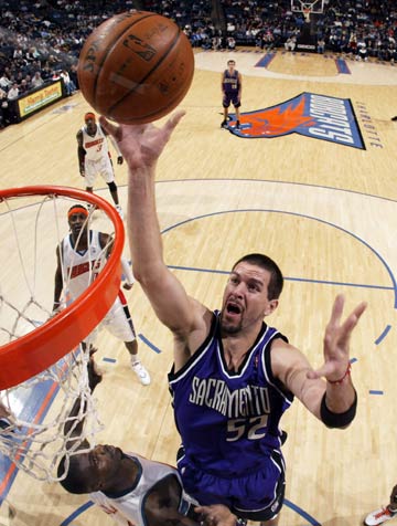 强起有枪无 强起有枪无